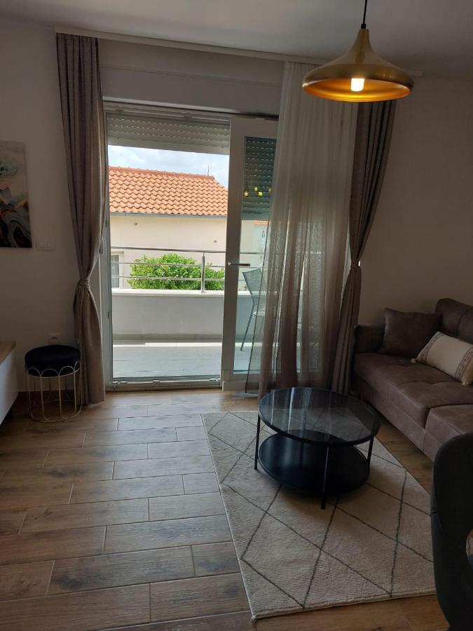 Apartments Vini Donji Seget Zewnętrze zdjęcie