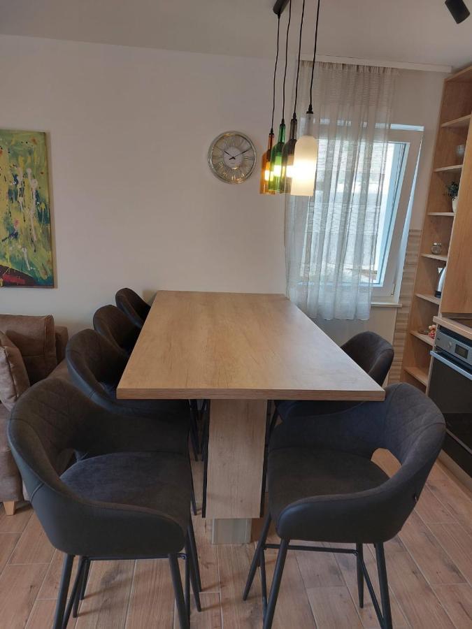 Apartments Vini Donji Seget Zewnętrze zdjęcie