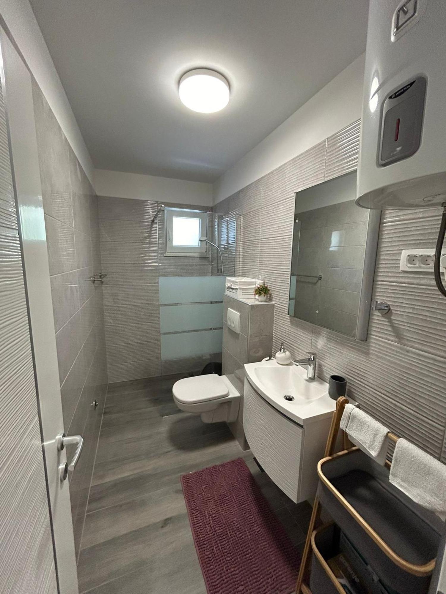 Apartments Vini Donji Seget Zewnętrze zdjęcie